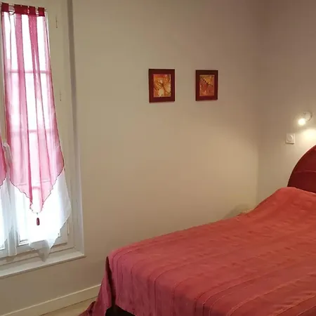 Guest house La Maison Des 2*