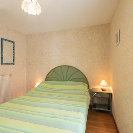 La Maison Des ארגלס-גזוסט