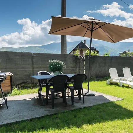 La Maison Des בית הארחה